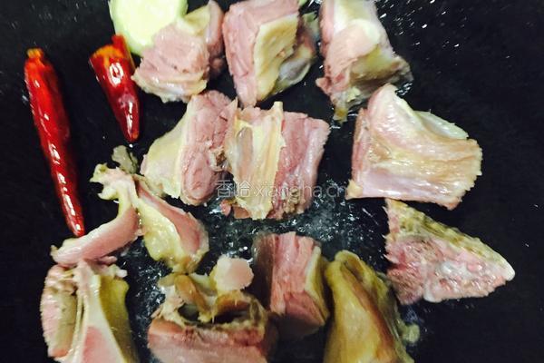 腊鸭腿炖萝卜的做法图解7