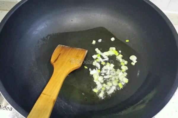 茭瓜炒鸡蛋的做法图解3