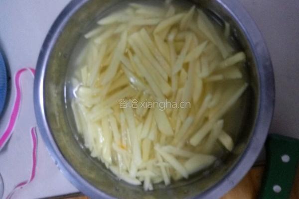 剁椒土豆丝的做法图解2