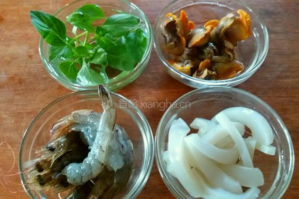 意大利面(青酱白兰地海鲜通心面)的做法图解4