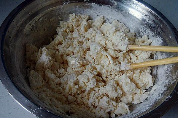 芝麻酱酥饼的做法图解1
