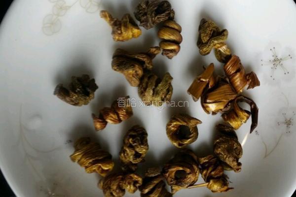 石橄榄炖鸡汤的做法图解3