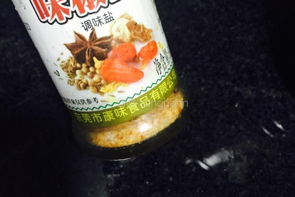 脆爽红萝卜的做法图解7