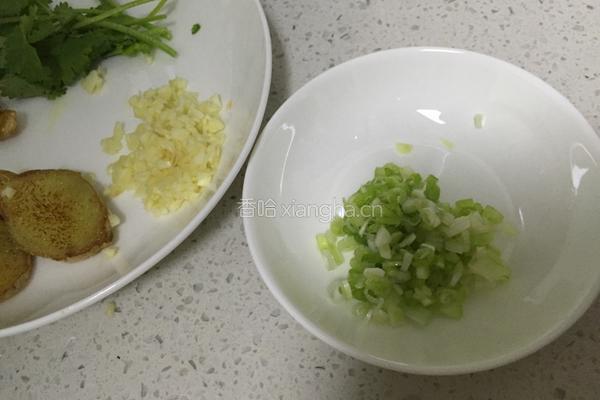清蒸龙胆石斑鱼的做法图解2