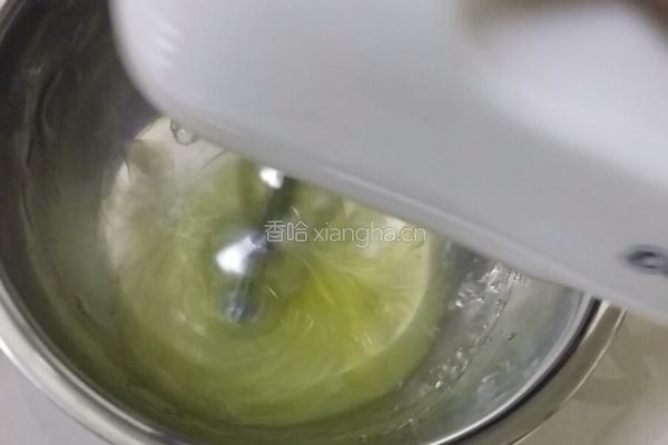 戚风蛋糕的做法图解4