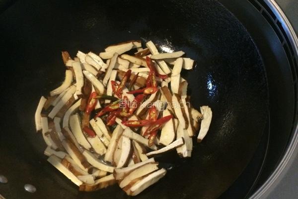 藜蒿炒香干的做法图解4