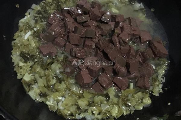 酸菜鸭血的做法图解8