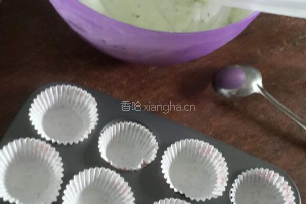蓝莓芝麻纸杯蛋糕的做法图解10