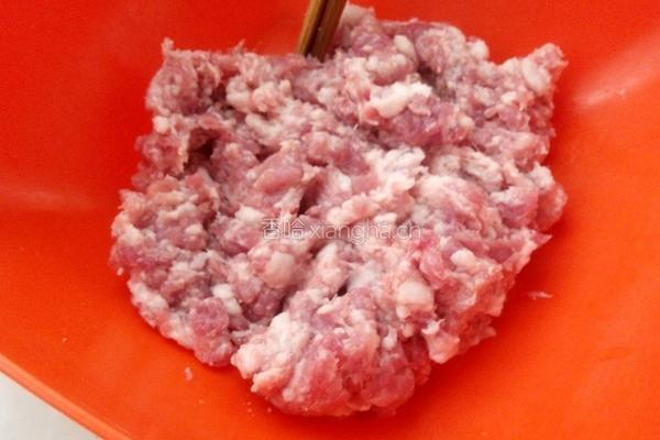 香菇胡萝卜鲜肉包的做法图解6