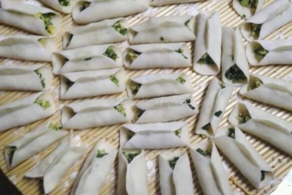 三鲜锅贴的做法图解15