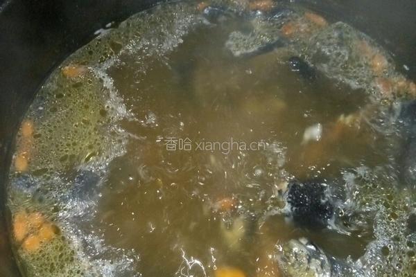 当归乌鸡汤的做法图解5