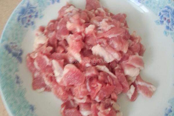 瘦肉炒胡罗卜丝的做法图解1