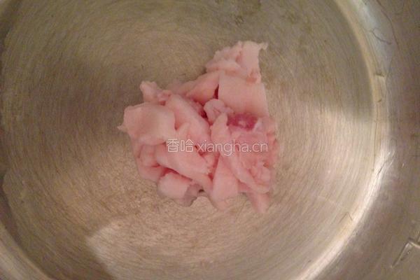 芹菜猪肉水饺的做法图解1