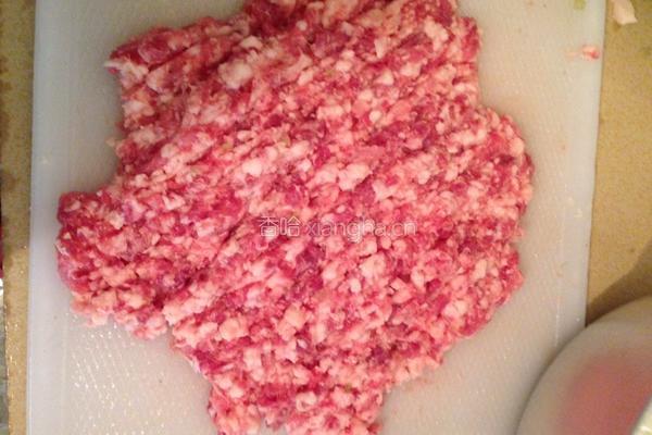芹菜猪肉水饺的做法图解2