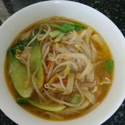 西红柿豆芽烩饼的做法[图]