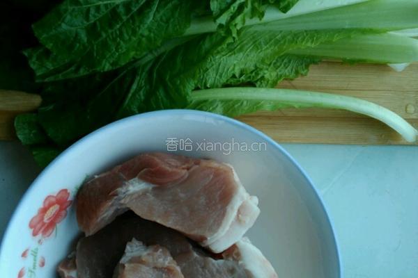 东北大馅水饺的做法图解1