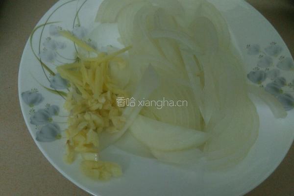 洋葱炒饿胗的做法图解2