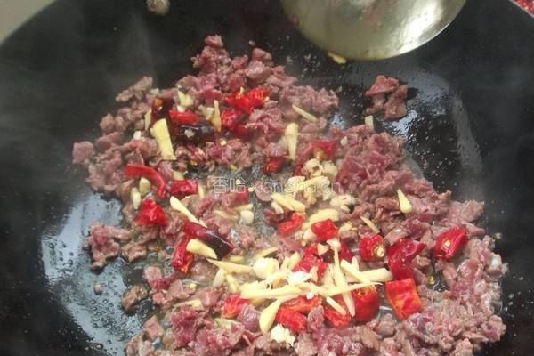 香辣牛肉的做法图解3