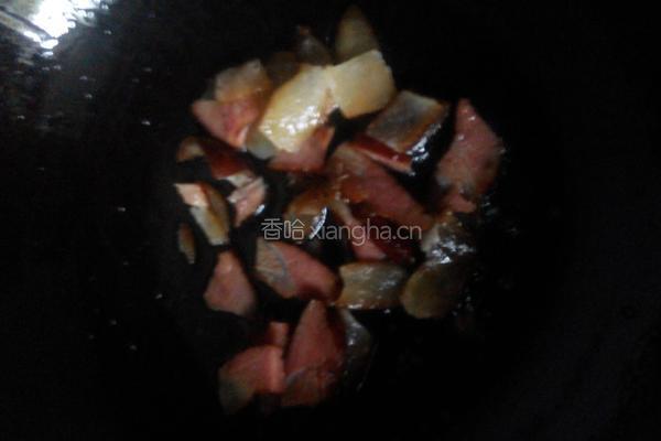 折耳根炒腊肉的做法图解6