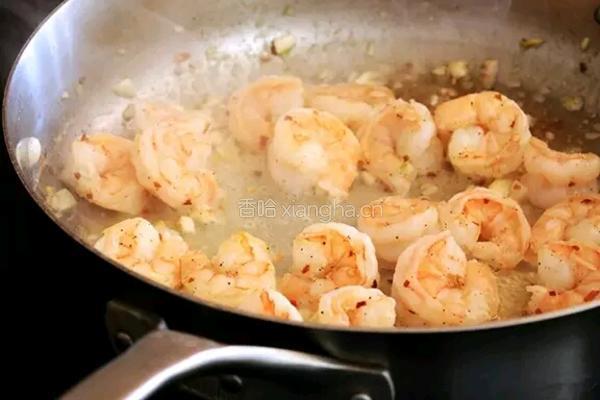 柠檬虾肉意面的做法图解4