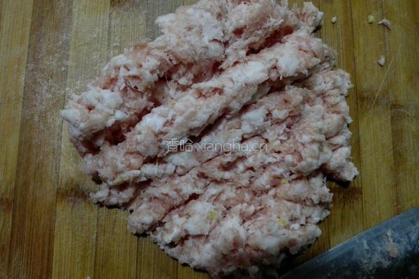 白萝卜肉包子的做法图解2