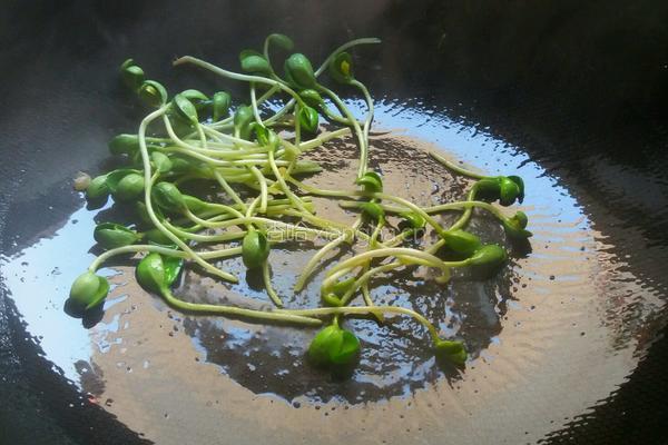 金瓜蒸咸肉的做法图解4