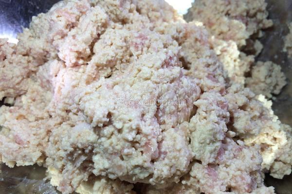白菜肉圆汤的做法图解3