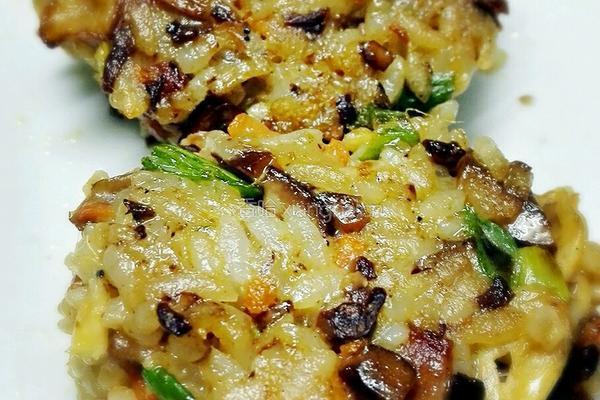 香煎米饭菜饼的做法图解9