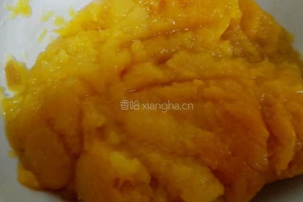 南瓜麻蓉面包的做法图解1
