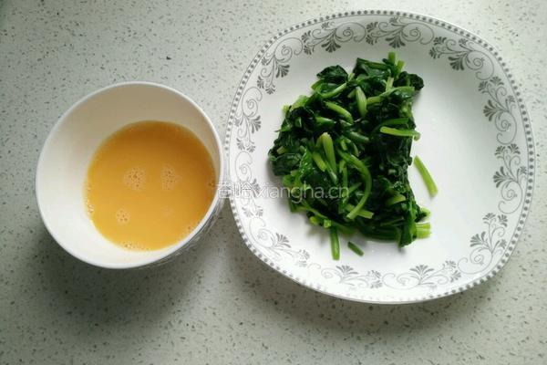 菠菜炒鸡蛋的做法图解3