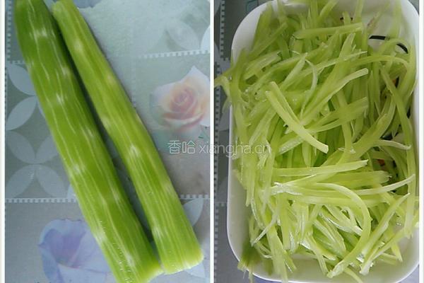莴笋炒肉丝的做法图解1