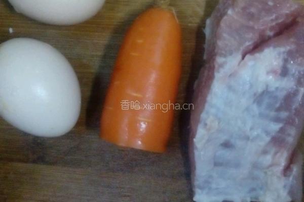 肉沫蛋卷的做法图解1