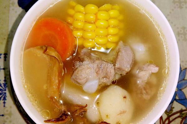 墨鱼排骨汤