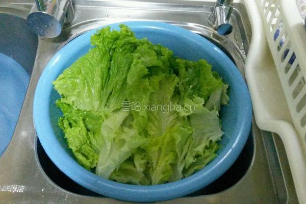 白灼生菜的做法图解1