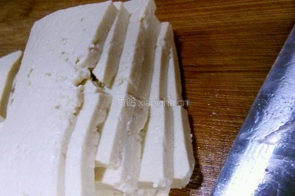 番茄汁浇软炸豆腐的做法图解1