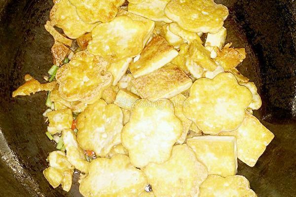 李锦记黄豆酱焖豆腐的做法图解12
