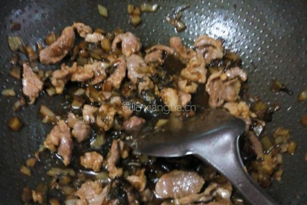 酸菜肉片的做法图解4