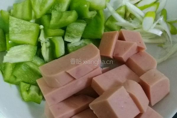 青椒炒香菇的做法图解4