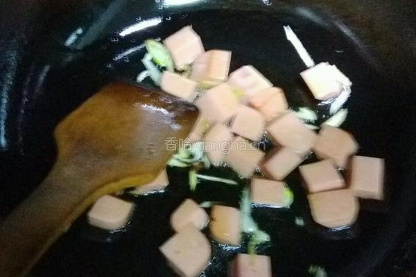 青椒炒香菇的做法图解6