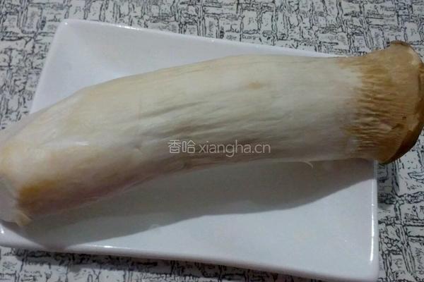 酥炸杏鲍菇的做法图解1