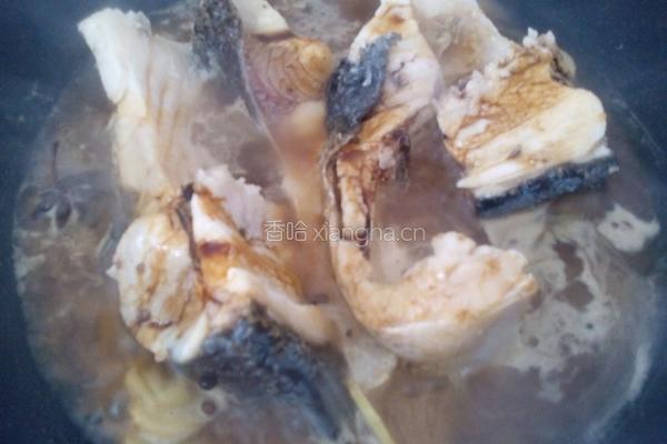 酸菜炆鱼的做法图解5