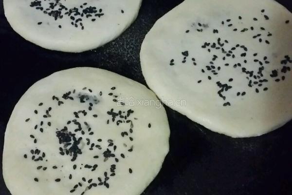 红糖奶酥馅芝麻饼的做法图解3