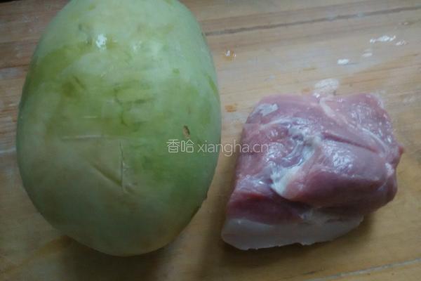 萝卜大肉丸子的做法图解1