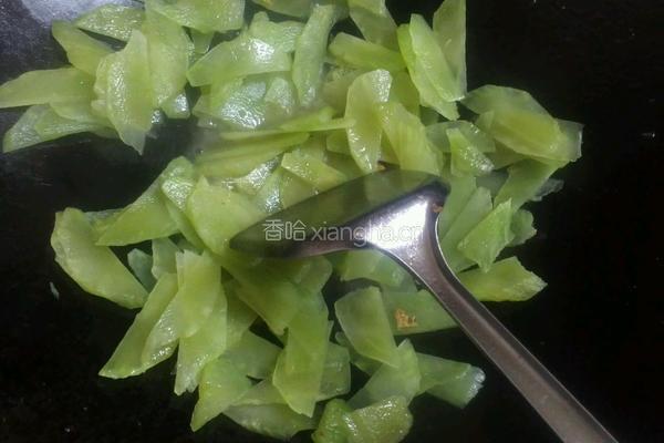 莴笋炒鸡蛋的做法图解6
