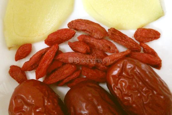 茶树菇炖鸭掌的做法图解3