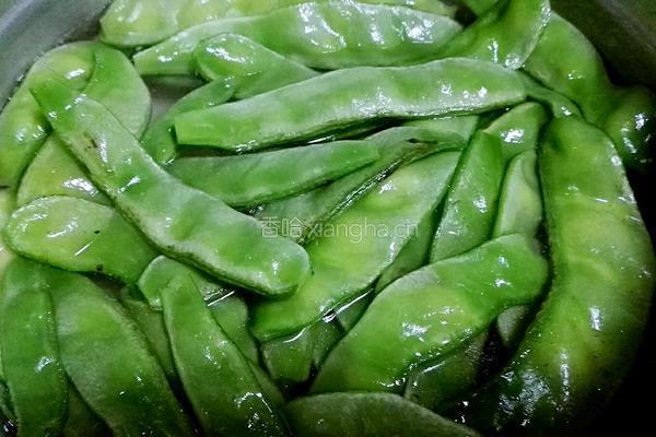 炝扁豆的做法图解2