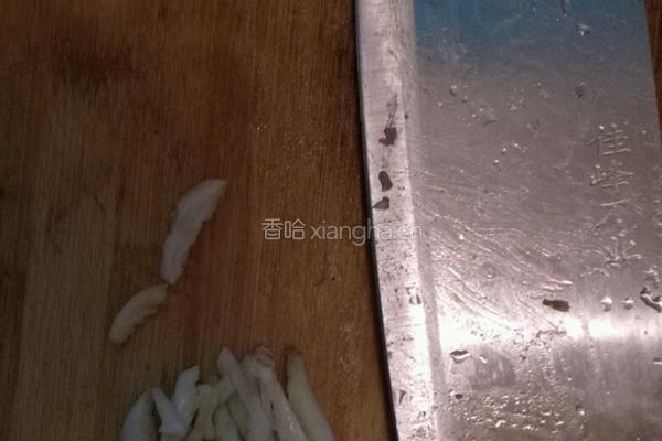 花菜炒肉肠的做法图解1