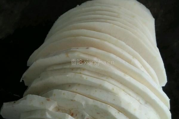 腊肉蒸香芋的做法图解3