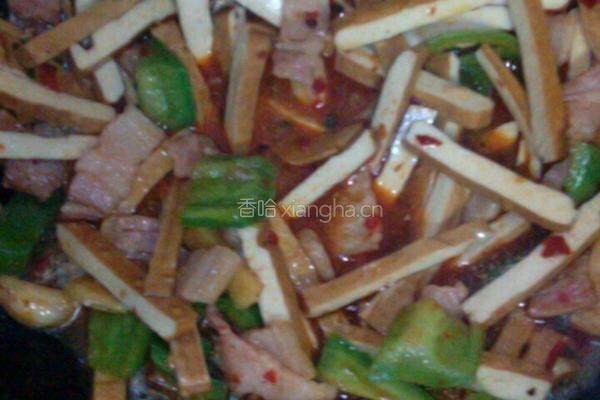 豆干炒腊肉的做法图解7