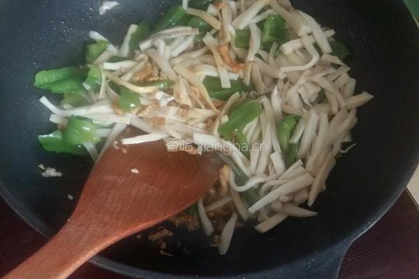 杏鲍菇炒肉的做法图解4